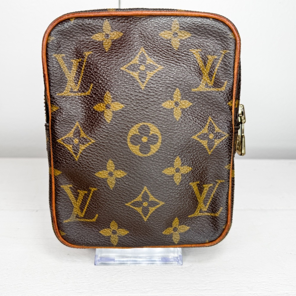 Louis Vuitton Monogram Canvas Trousse Toilette 23 Cosmetic Pouch Made in France